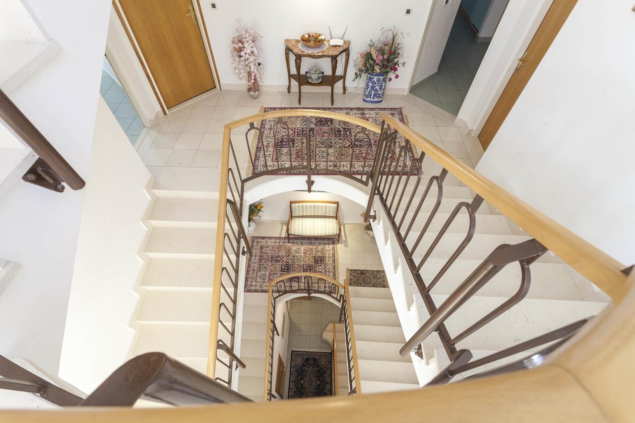 Villa Dalmatino เบรลา ภายนอก รูปภาพ